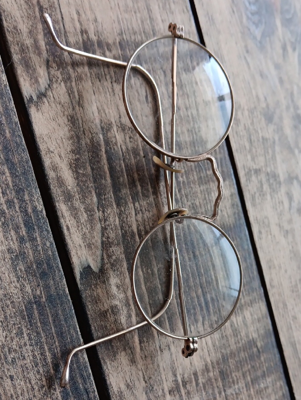 Antique maybe Vintage Round Wireframe Glasses in 12K Gold
